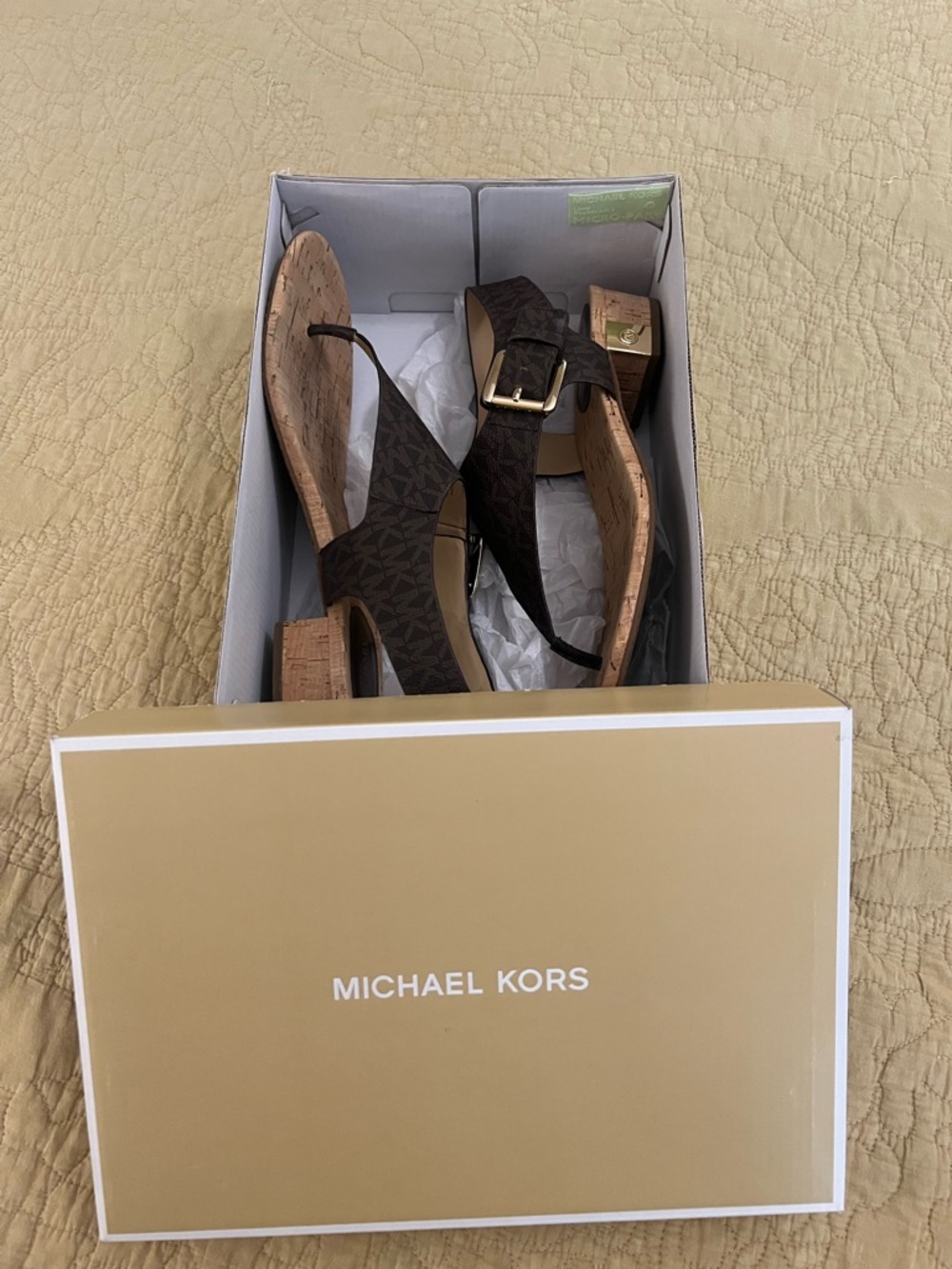 NIB Michael Kors London Thong Cork-Accent Sandals with Gold Buckle  size 11M - Picture 6 of 6